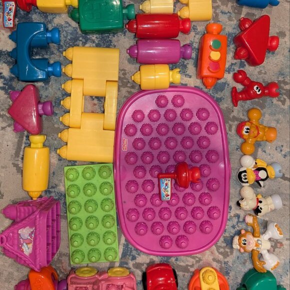 VTG Fisher Price Pop Onz Creative Building System Animals Cars Blocks 35  PC LOT - Picture 1 of 3